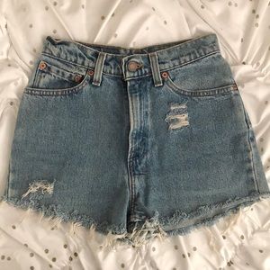 512 Levi’s cut offs